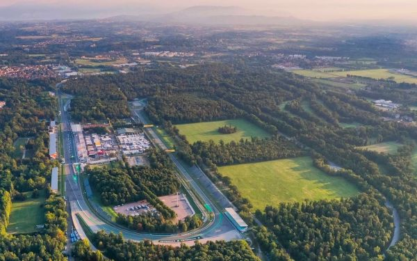 pohlad na okruh monza