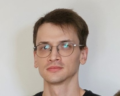 Člen tímu 4