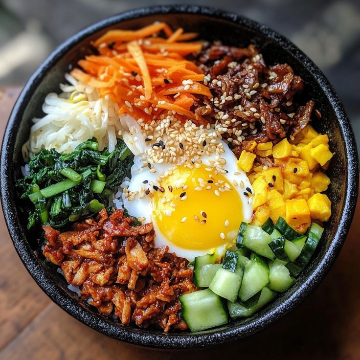 Tradičné kórejské jedlo bibimbap
