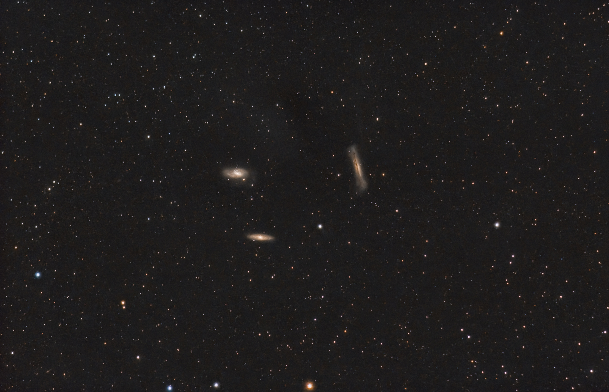 Triplet Galaxií